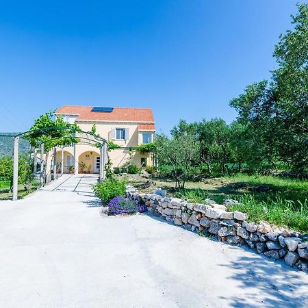 Apartment & Rooms Mazdin Banići Екстериор снимка