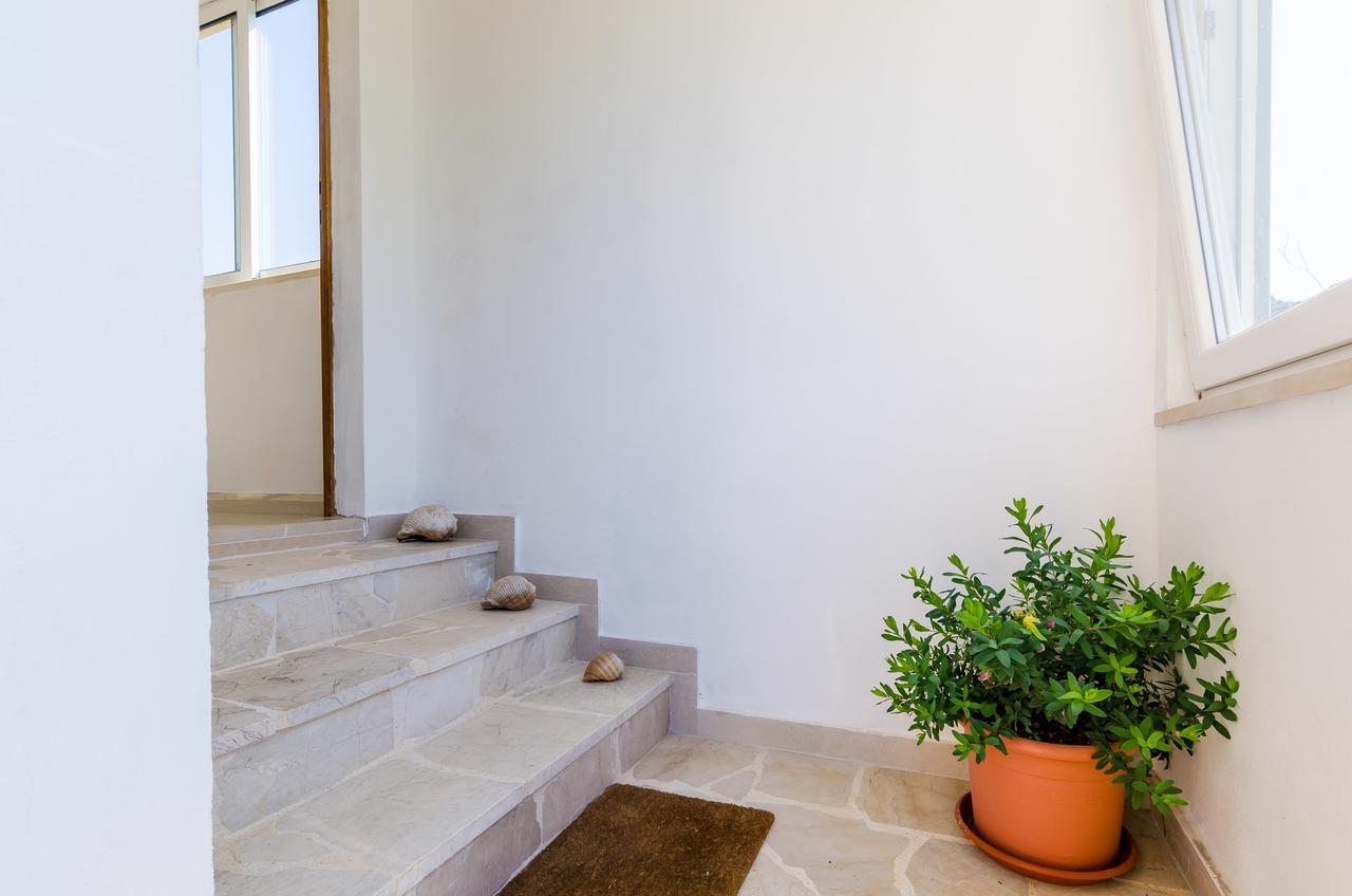 Apartment & Rooms Mazdin Banići Екстериор снимка